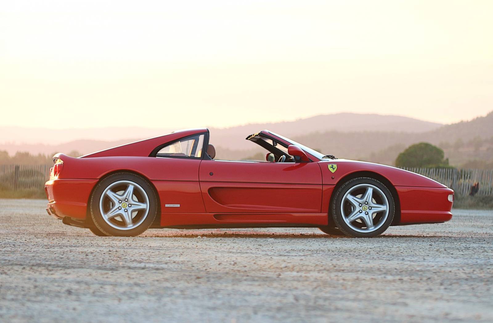 ferrarif 355 gts