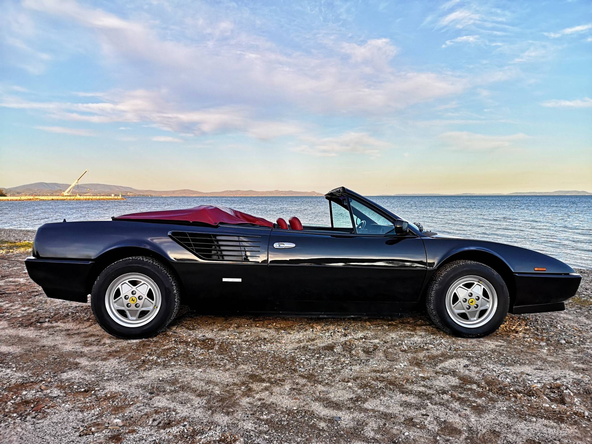 ferrari mondial cab 