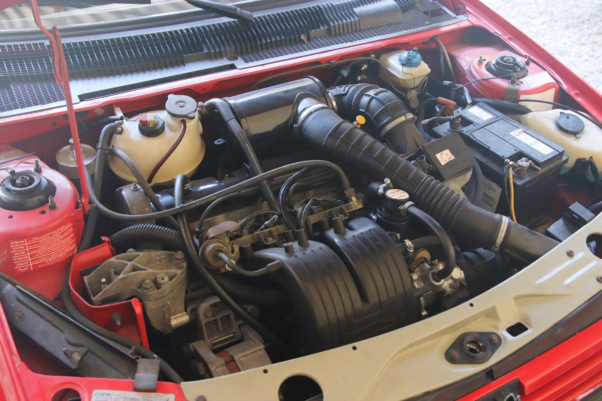 PEUGOET 205 GTI 1.6  MOTEUR