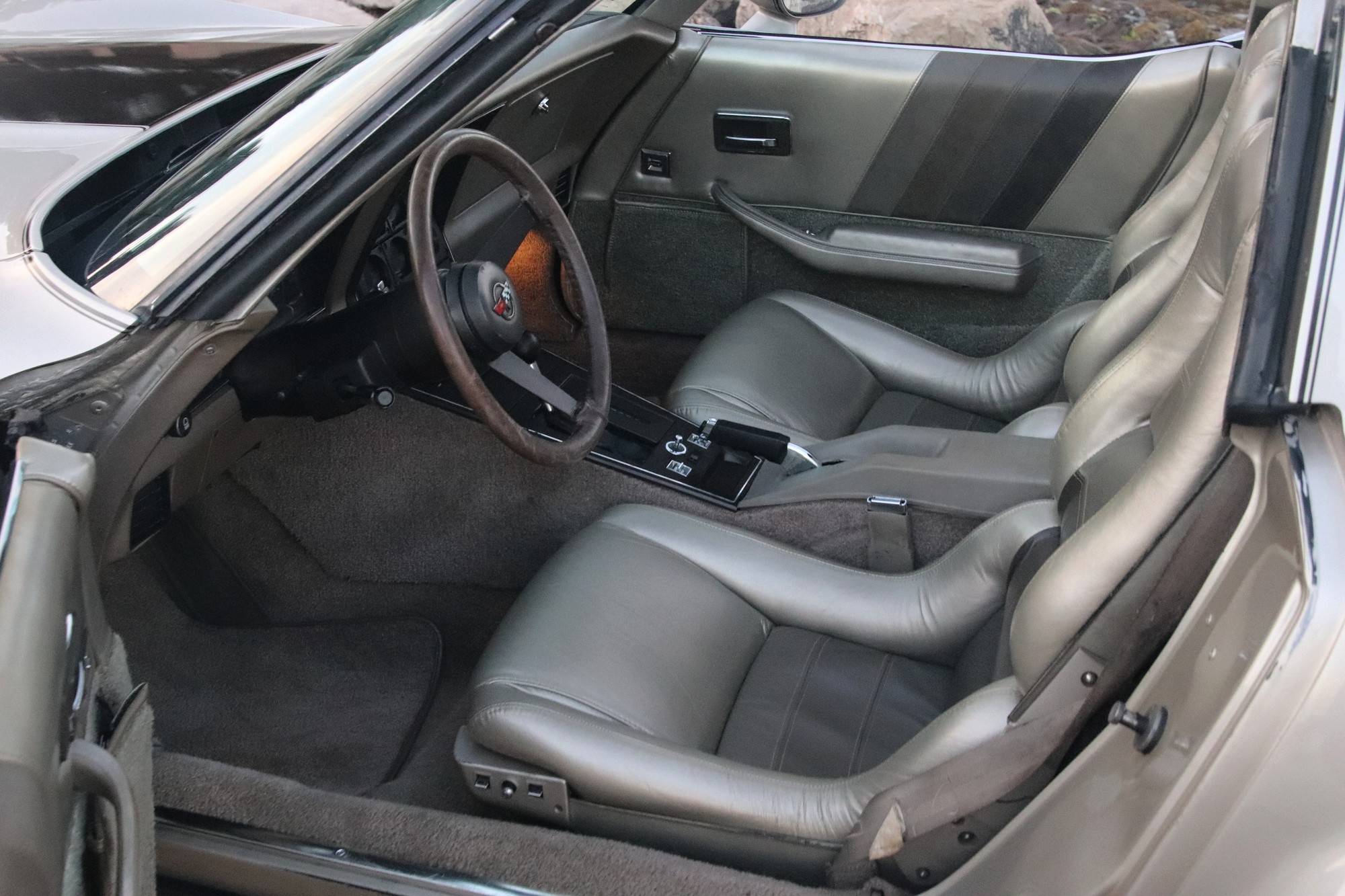 CORVETTE C3 COLLECTOR EDITION A VENDRE PARIS