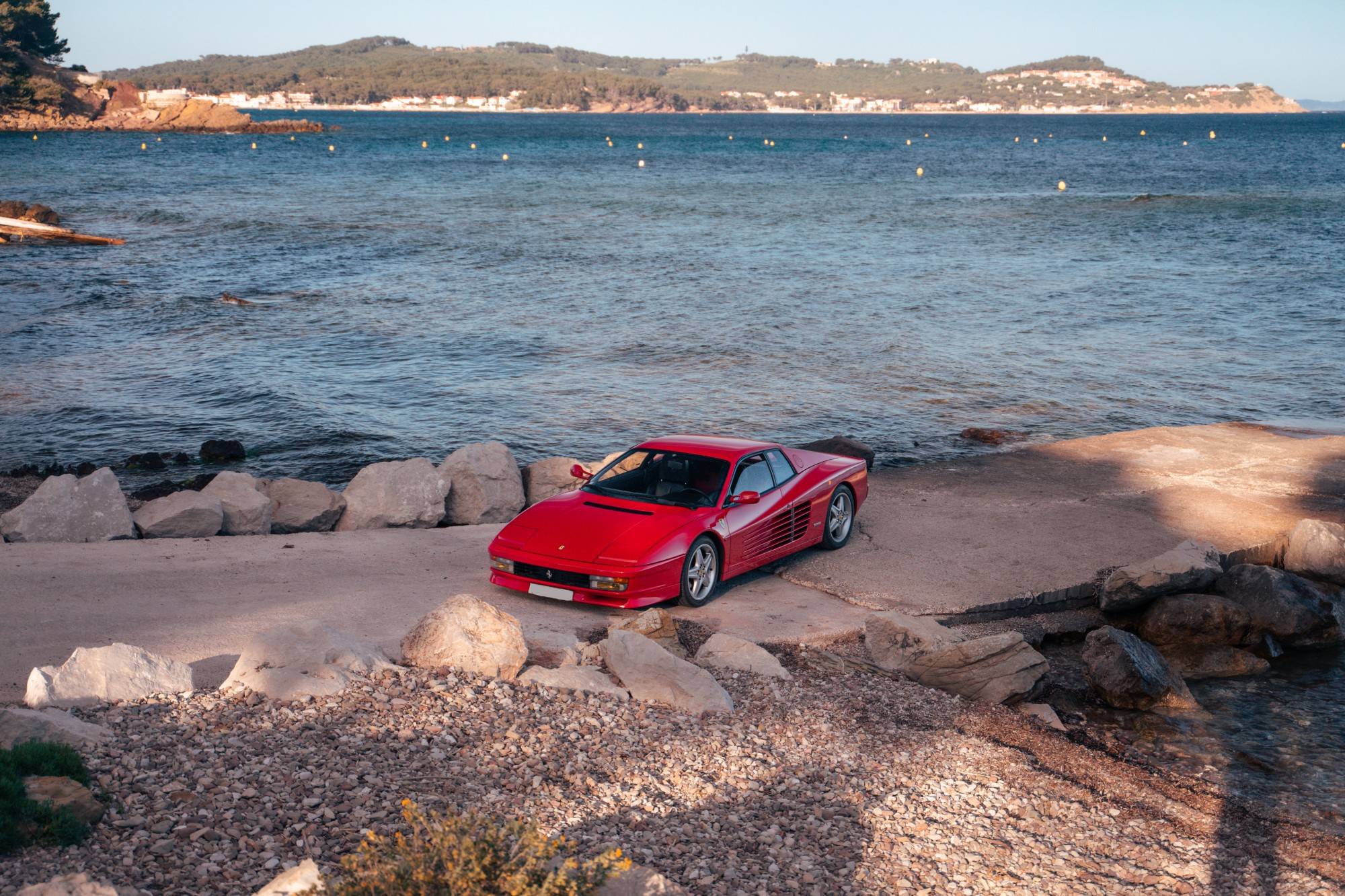 FERRARI TESTAROSSA A VENDRE CANNES