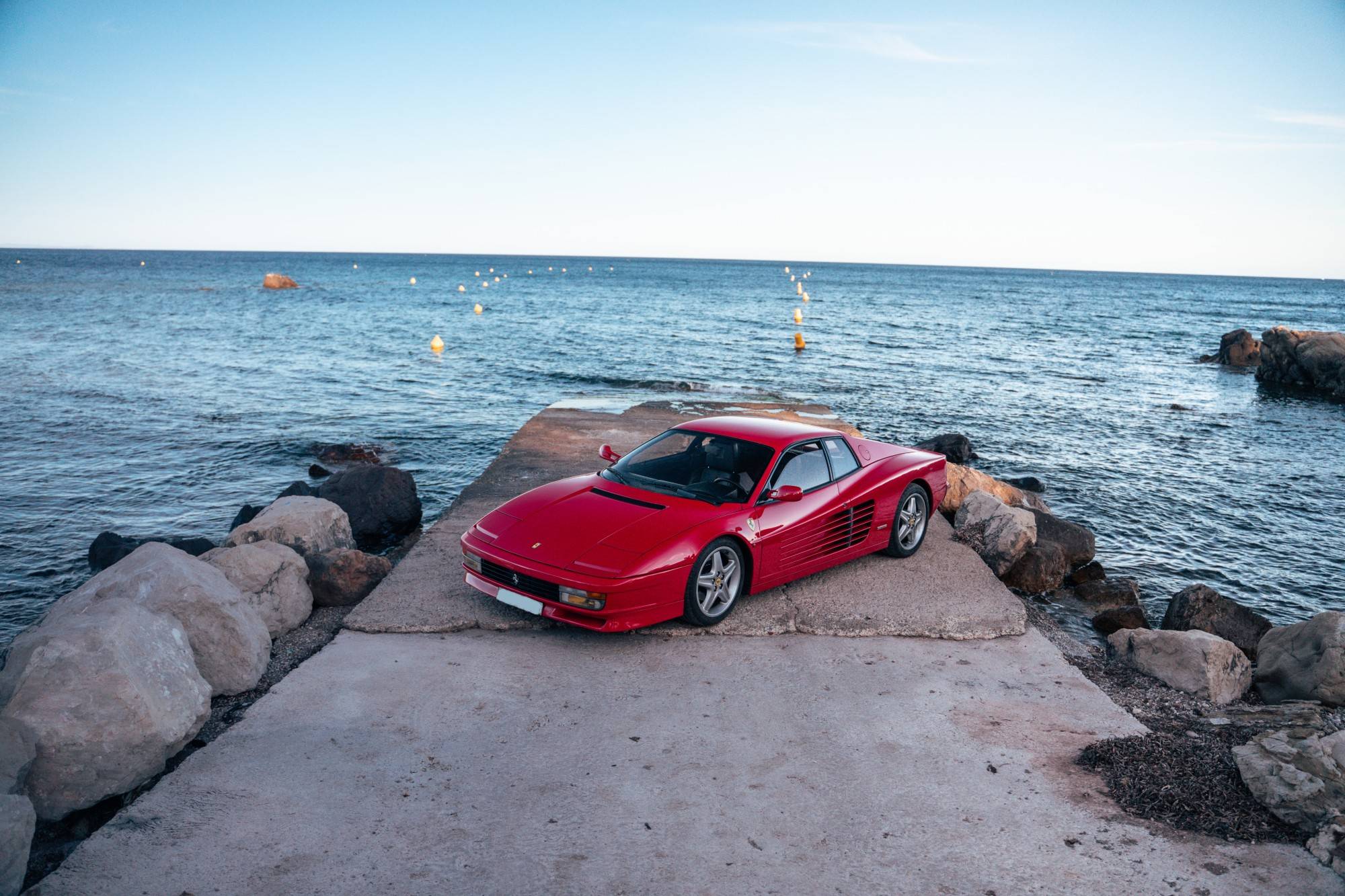 FERRARI TESTAROSSA A VENDRE CLERMONT