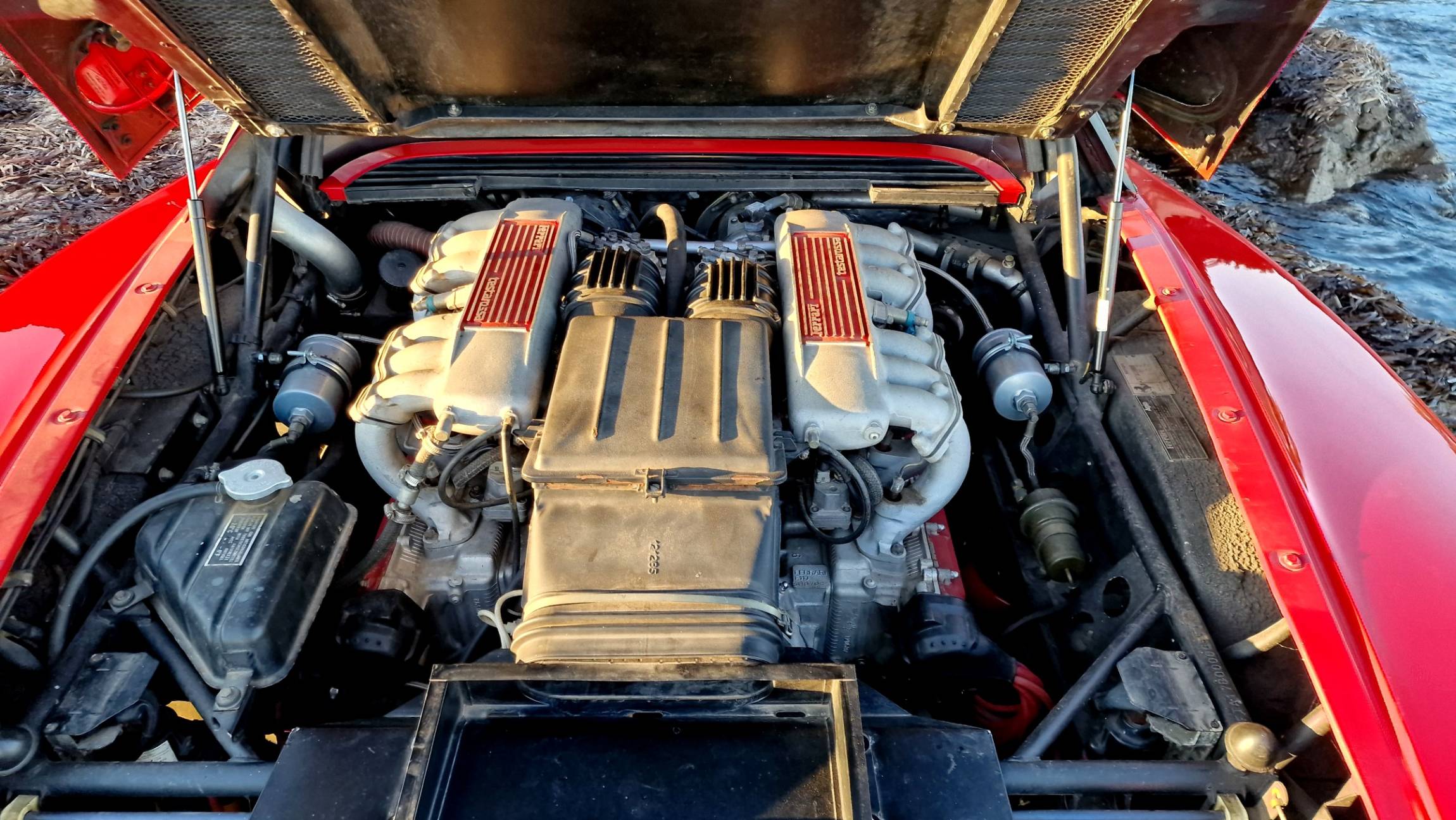 FERRARI TESTAROSSA MONOSPECCHIO A VENDRE BEZIER