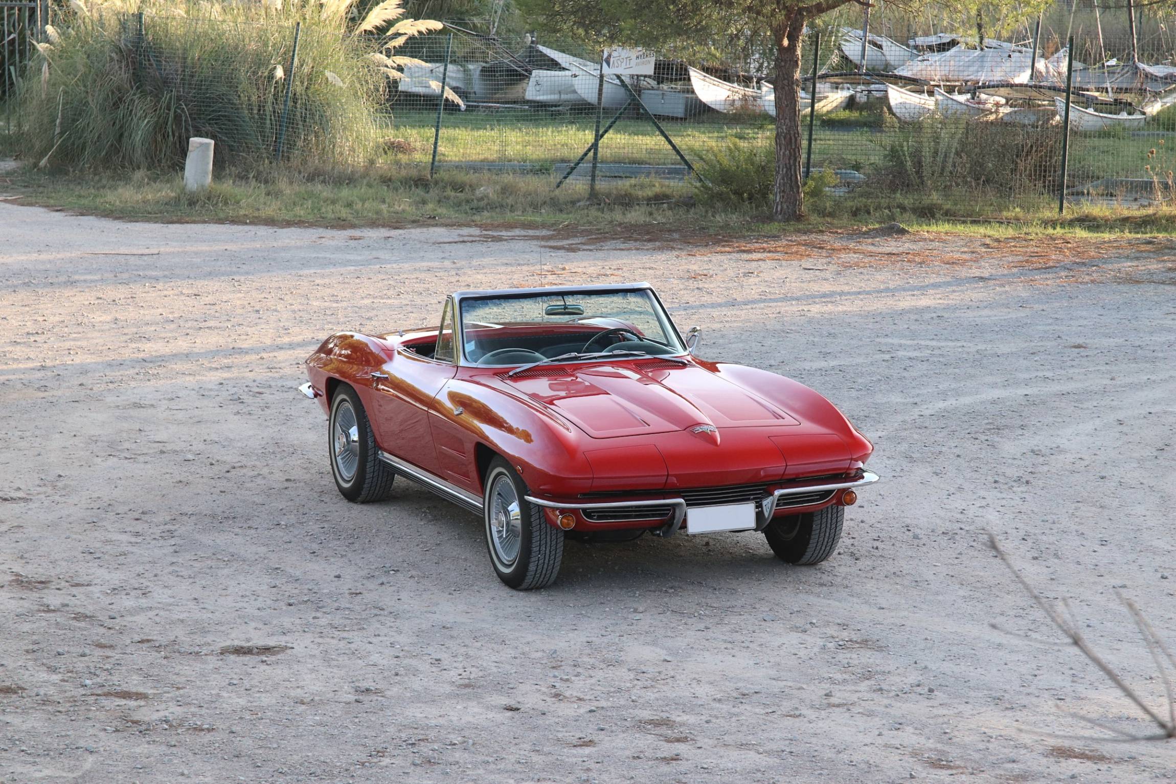 CORVETTE STINGRAY 1964 A VENDRE PARIS